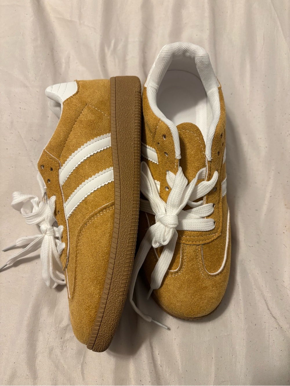 Women’s Suede Low-Top Sneakers in Mustard Yellow with White Accents
